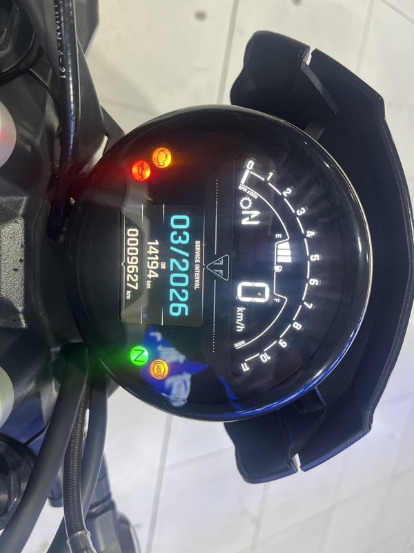 二手凯旋Trident 660