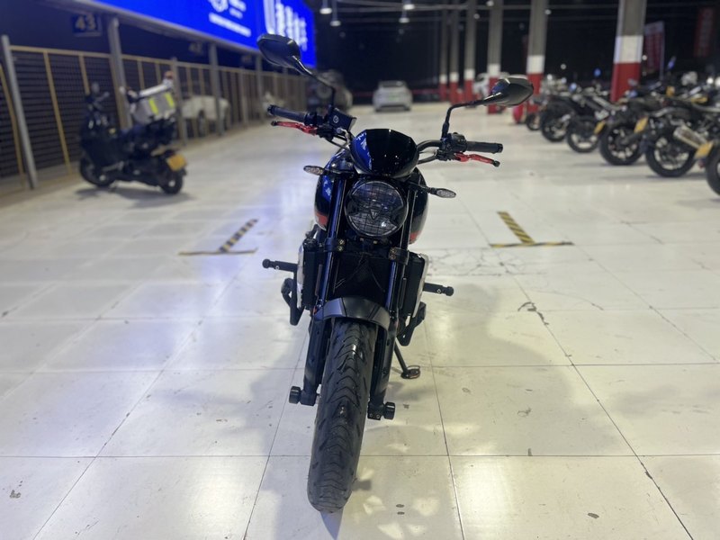 二手凯旋Trident 660