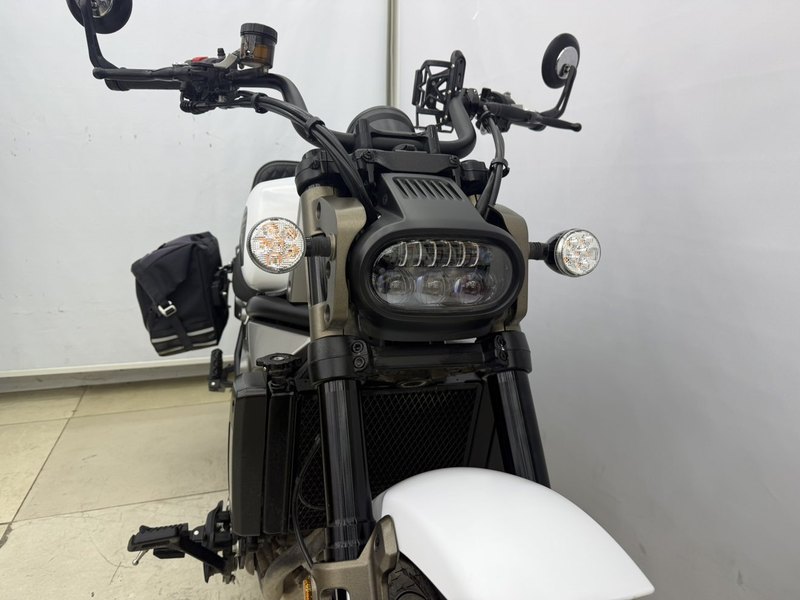 二手QJMOTOR闪700