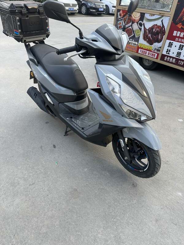 二手五羊本田NX125