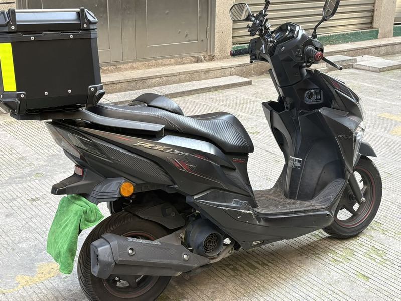 二手新大洲本田裂行 RX125Fi