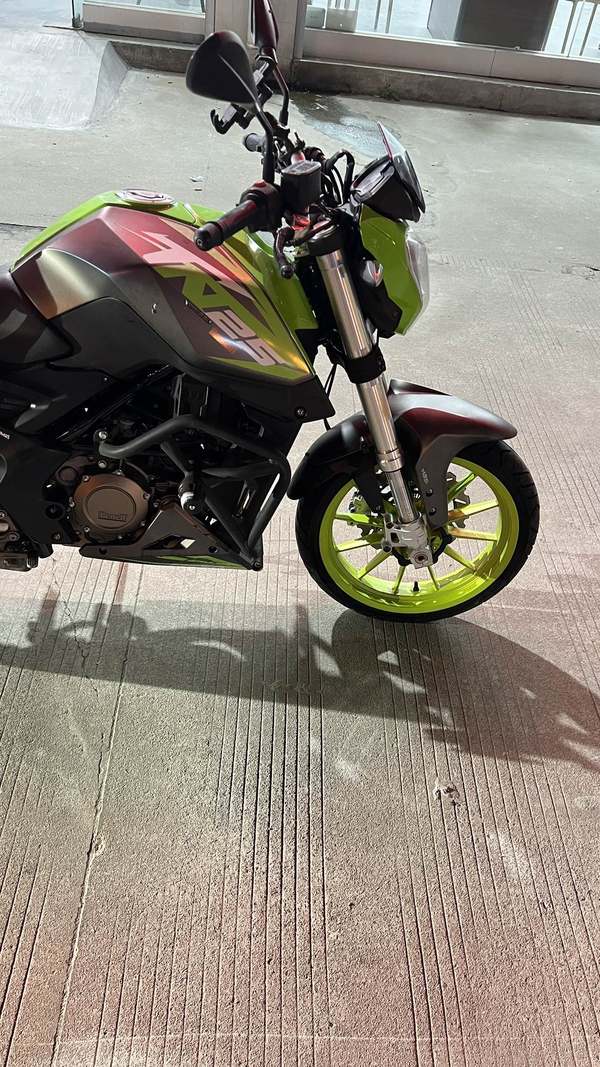 二手贝纳利小黄龙 TNT25