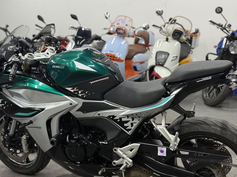 二手贝纳利龙卷风 Tornado 552R