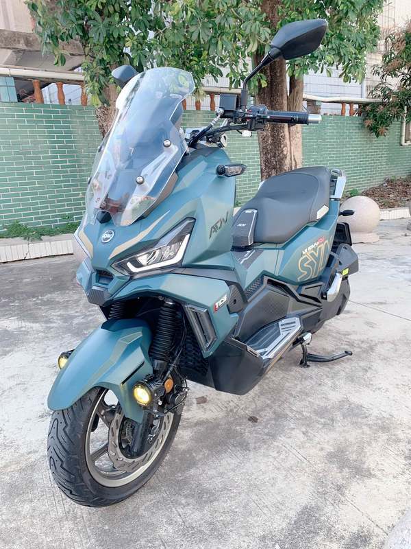 二手三阳哈士奇 Husky ADV150