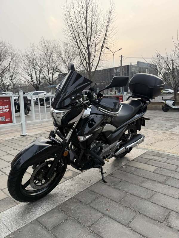二手豪爵铃木骊驰 GW250