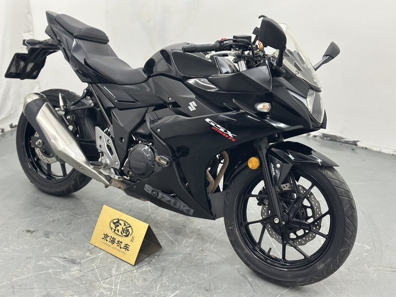 二手豪爵铃木GSX250R