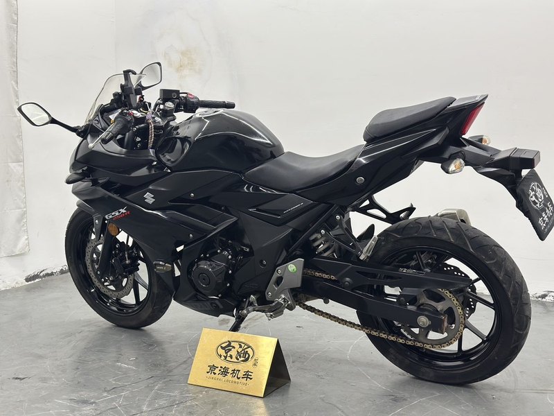 二手豪爵铃木GSX250R