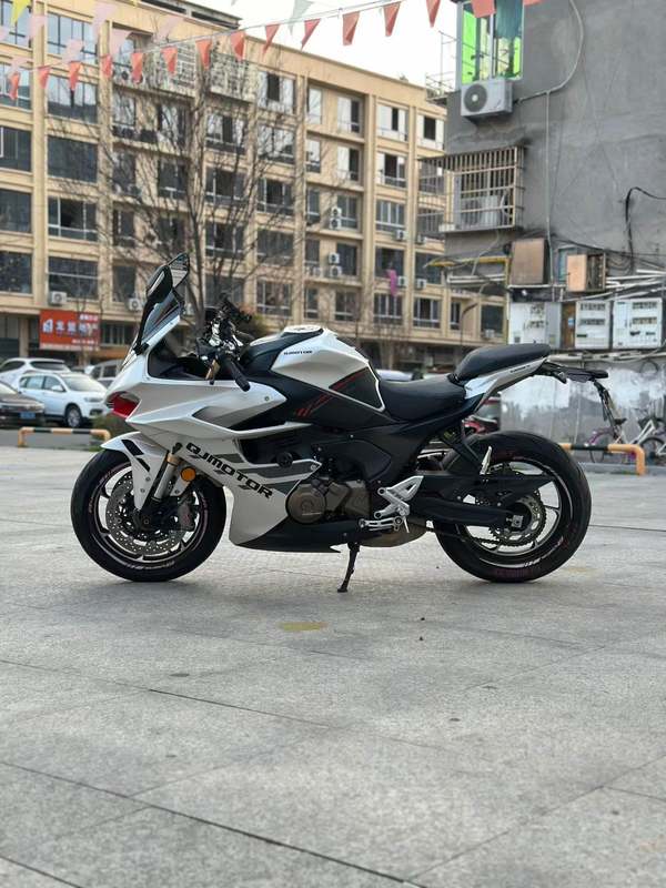 二手QJMOTOR赛550