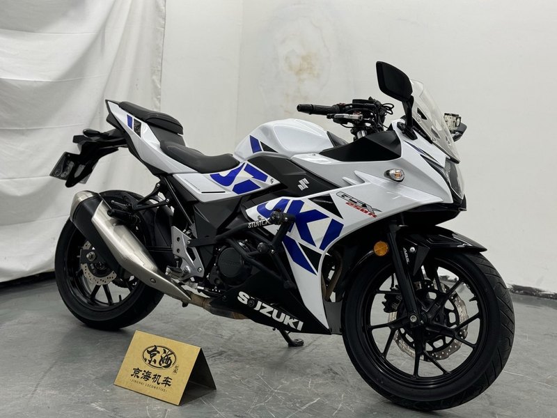 二手豪爵铃木GSX250R