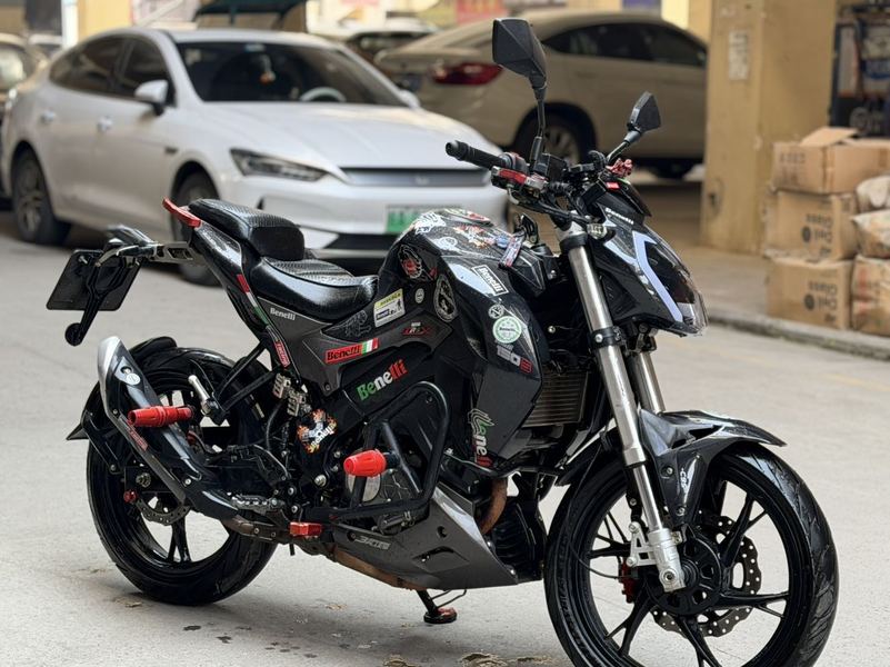 二手贝纳利小迅龙 BN150S