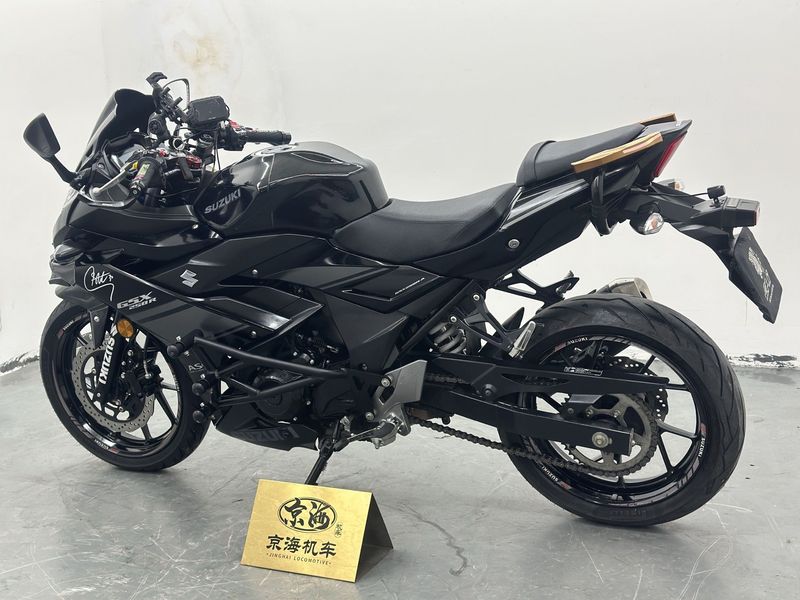 二手豪爵铃木GSX250R