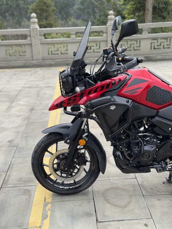 二手豪爵铃木DL250