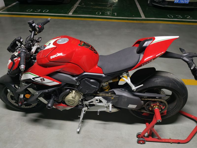 二手杜卡迪Street Fighter V4