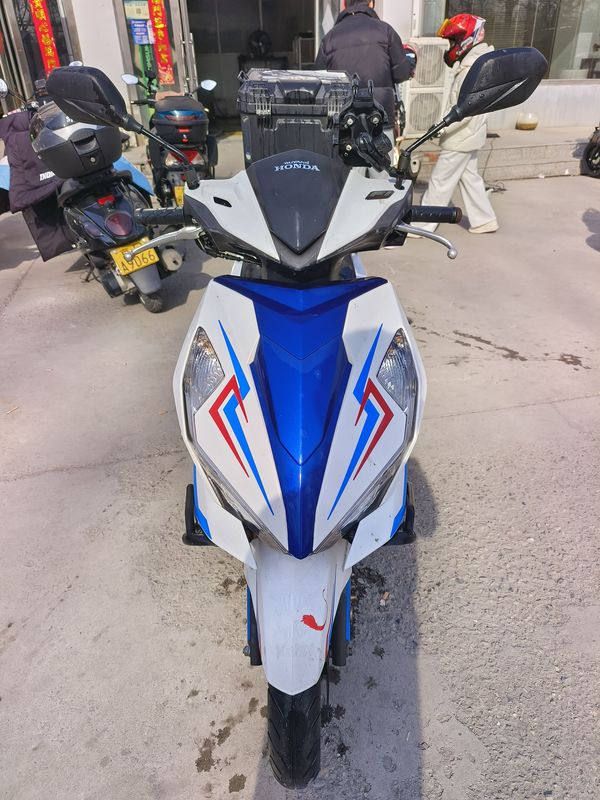 二手五羊本田NX125