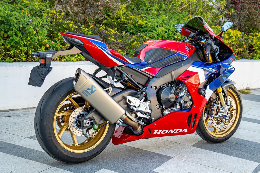 二手本田CBR 1000 RR-R