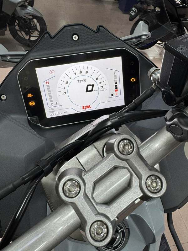 二手三阳哈士奇 Husky ADV300