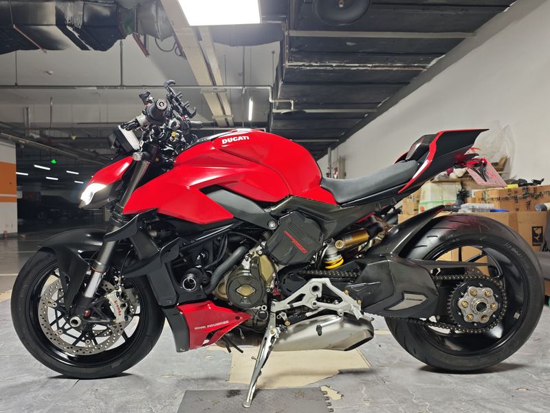 二手杜卡迪Street Fighter V4