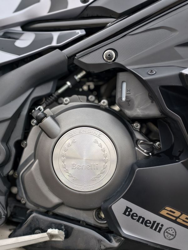 二手贝纳利龙卷风 Tornado 252R