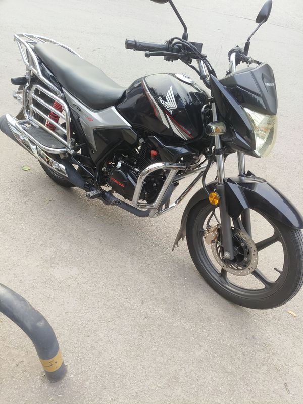 二手五羊本田CB150S雄帅