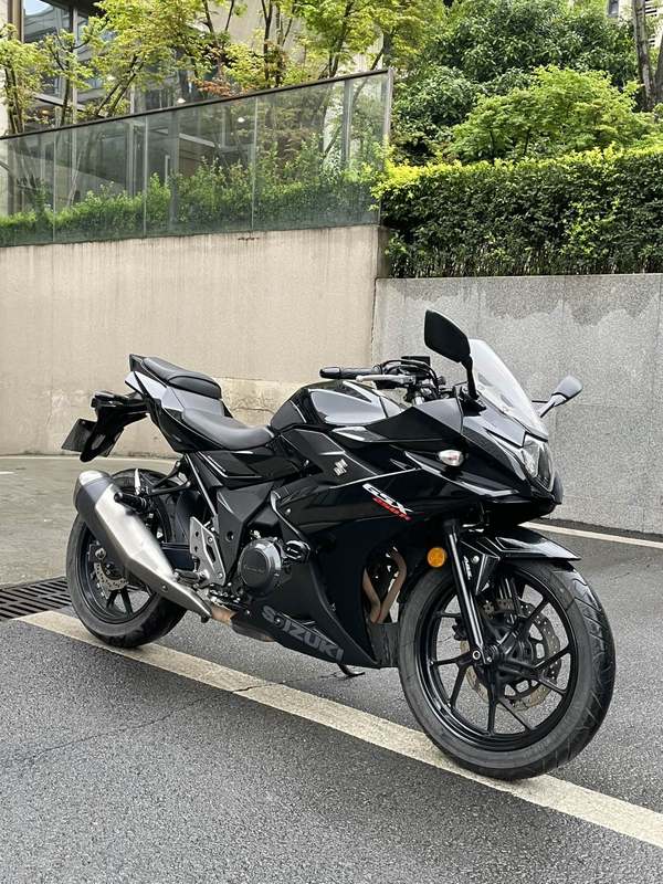 二手豪爵铃木GSX250R