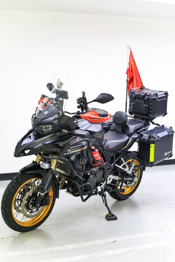 二手贝纳利TRK552