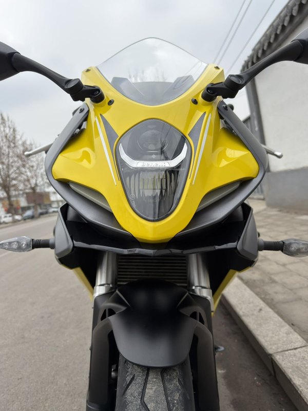 二手贝纳利龙卷风 Tornado 302R