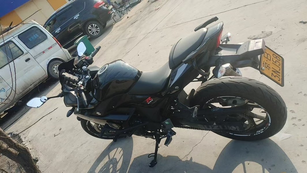 二手豪爵铃木GSX250R