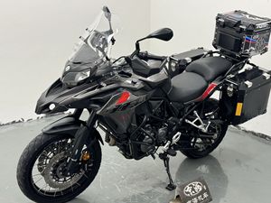 二手贝纳利金鹏 TRK502