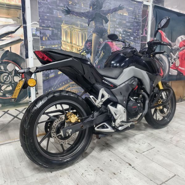 二手五羊本田CB190R 暴锋眼