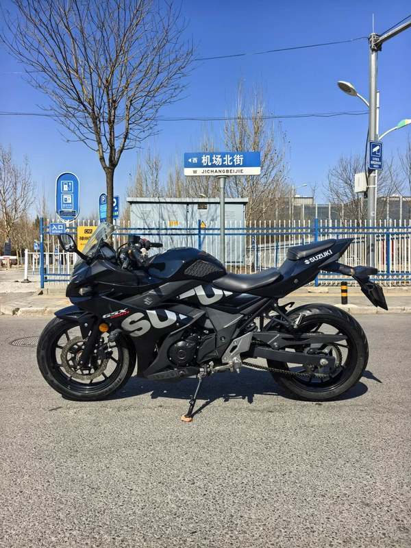 二手豪爵铃木GSX250R