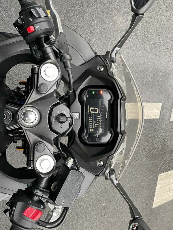 二手豪爵铃木GSX250R