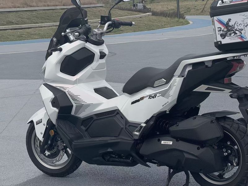 二手三阳哈士奇 Husky ADV150