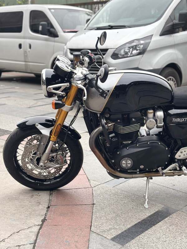 二手凯旋Thruxton