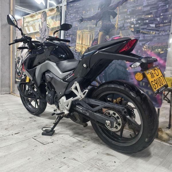 二手五羊本田CB190R 暴锋眼