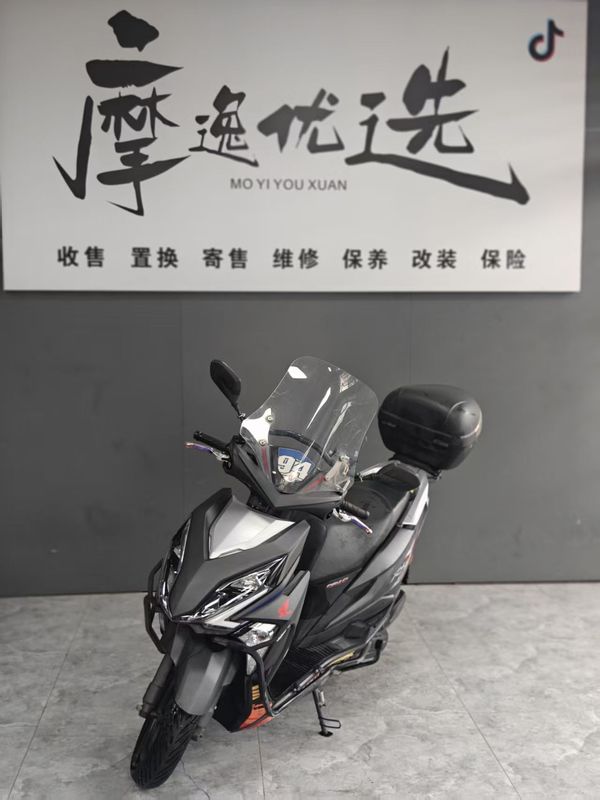 二手新大洲本田裂行 RX125Fi