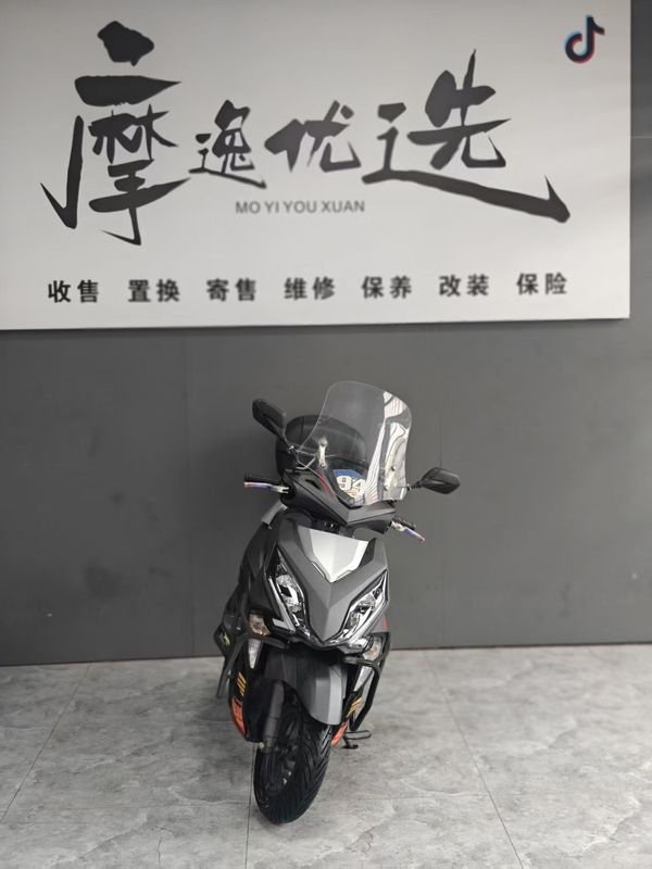 二手新大洲本田裂行 RX125Fi