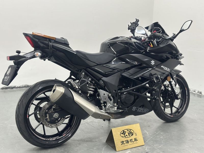二手豪爵铃木GSX250R