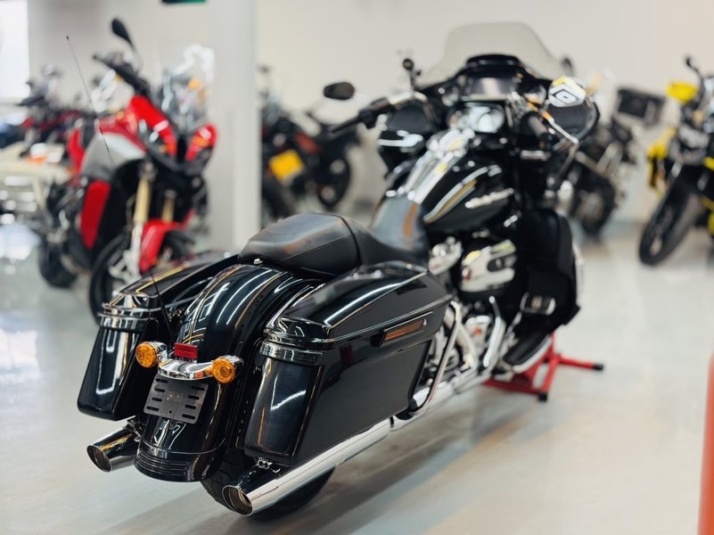 二手哈雷戴维森公路滑翔 Road Glide