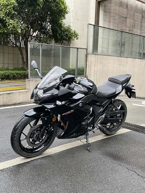二手豪爵铃木GSX250R