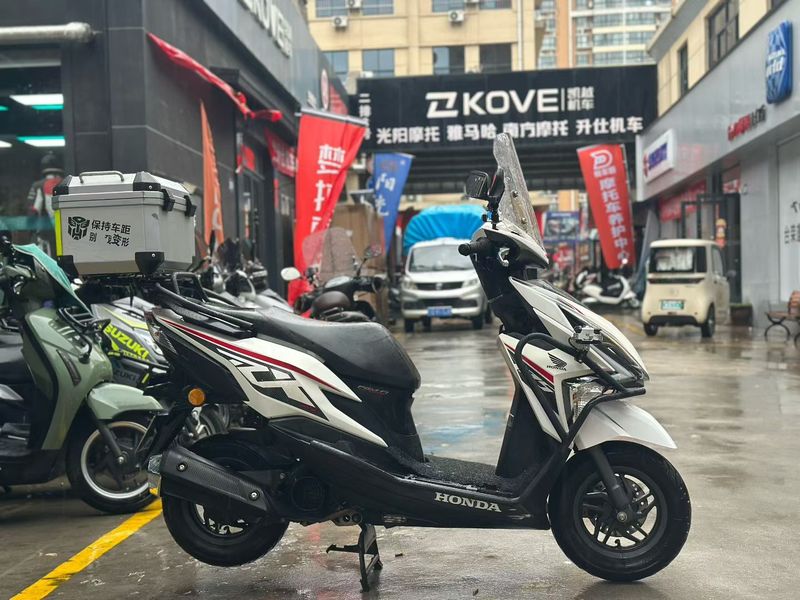 二手新大洲本田裂行 RX125Fi