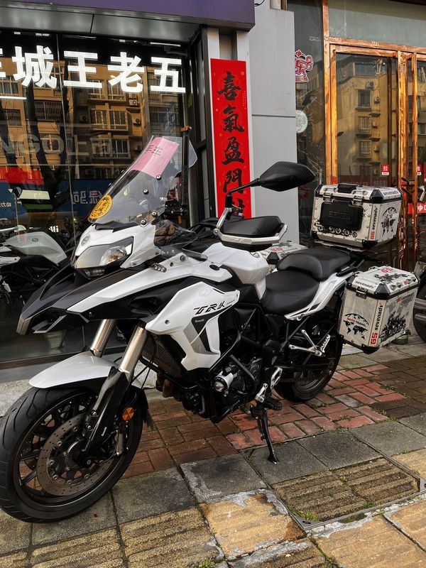 二手贝纳利金鹏 TRK502