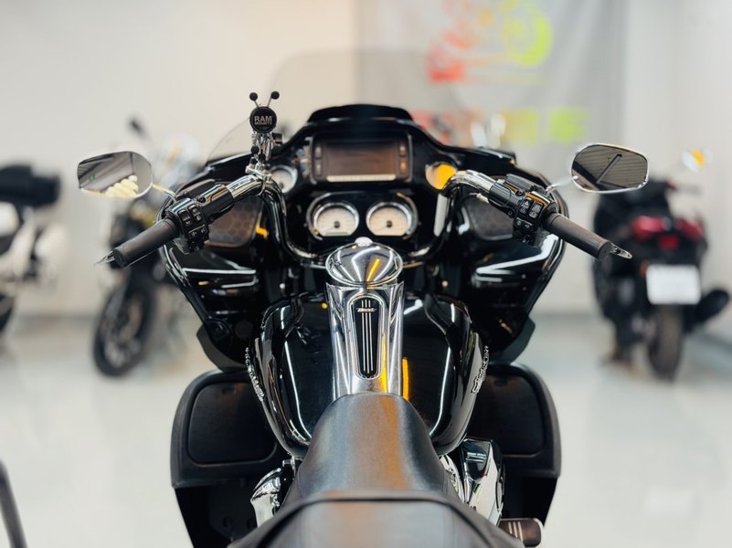 二手哈雷戴维森公路滑翔 Road Glide