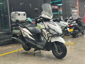 二手新大洲本田裂行 RX125Fi