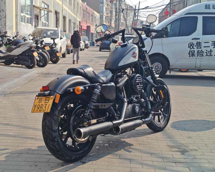 二手哈雷戴维森Iron883 硬汉