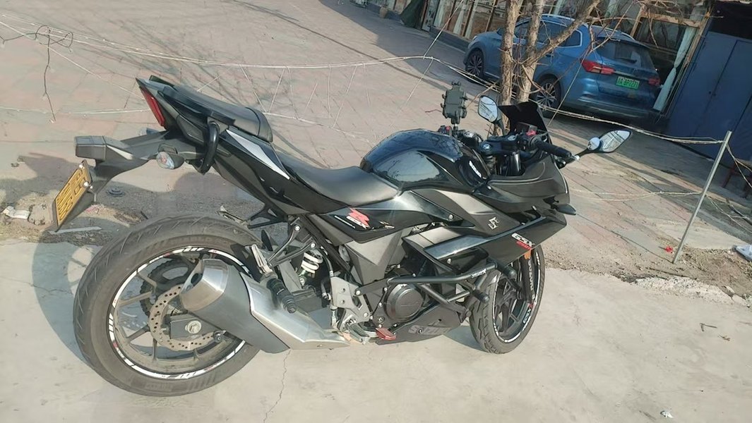 二手豪爵铃木GSX250R