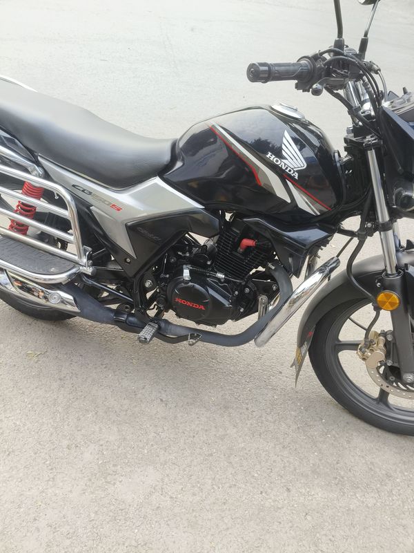 二手五羊本田CB150S雄帅