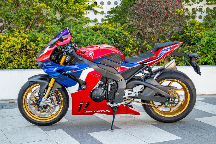 二手本田CBR 1000 RR-R