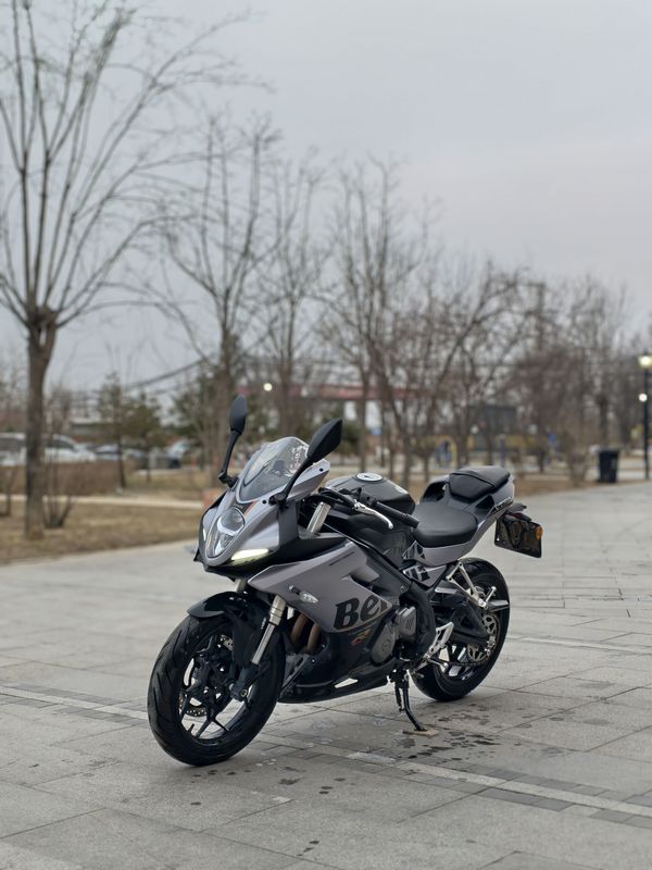 二手贝纳利龙卷风 Tornado 252R