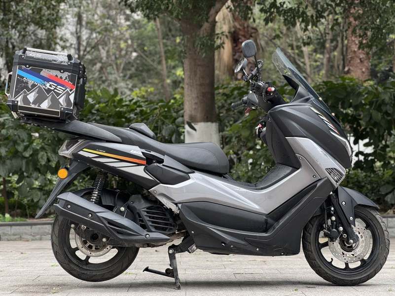 二手望雅猛士一代150