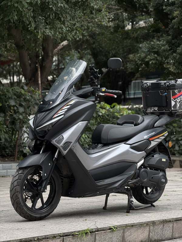 二手望雅猛士一代150